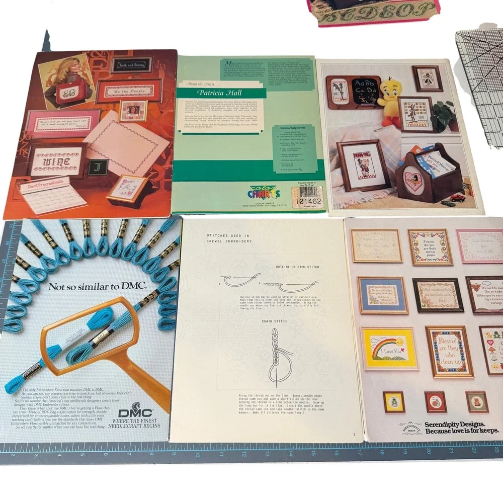 VTG Cross Stitch & Needlepoint Pattern Book Lot Jeanette Crews Leisure Arts